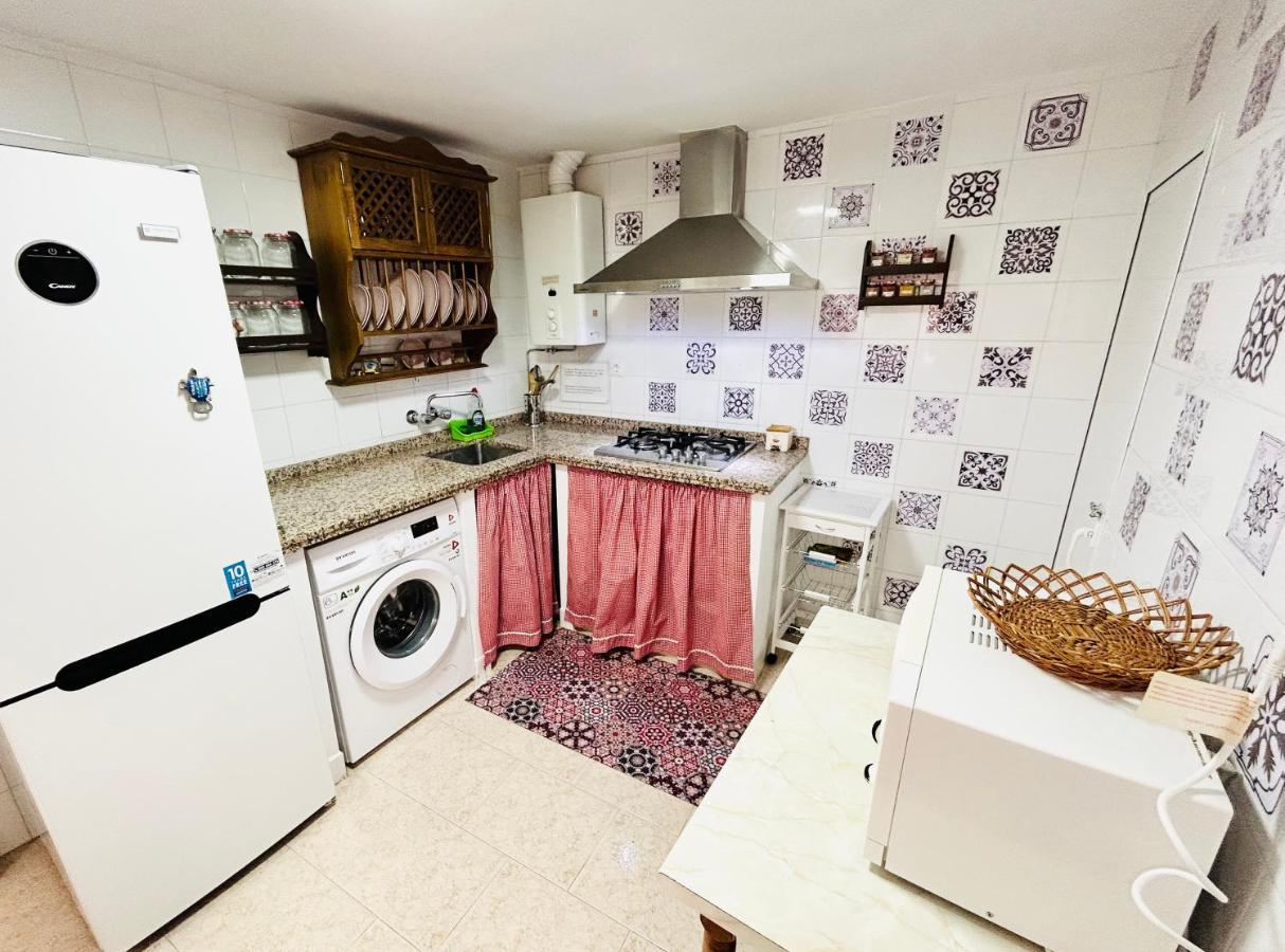Cozy Town House With Terrace And Free Wifi Villa Ronda Exterior foto